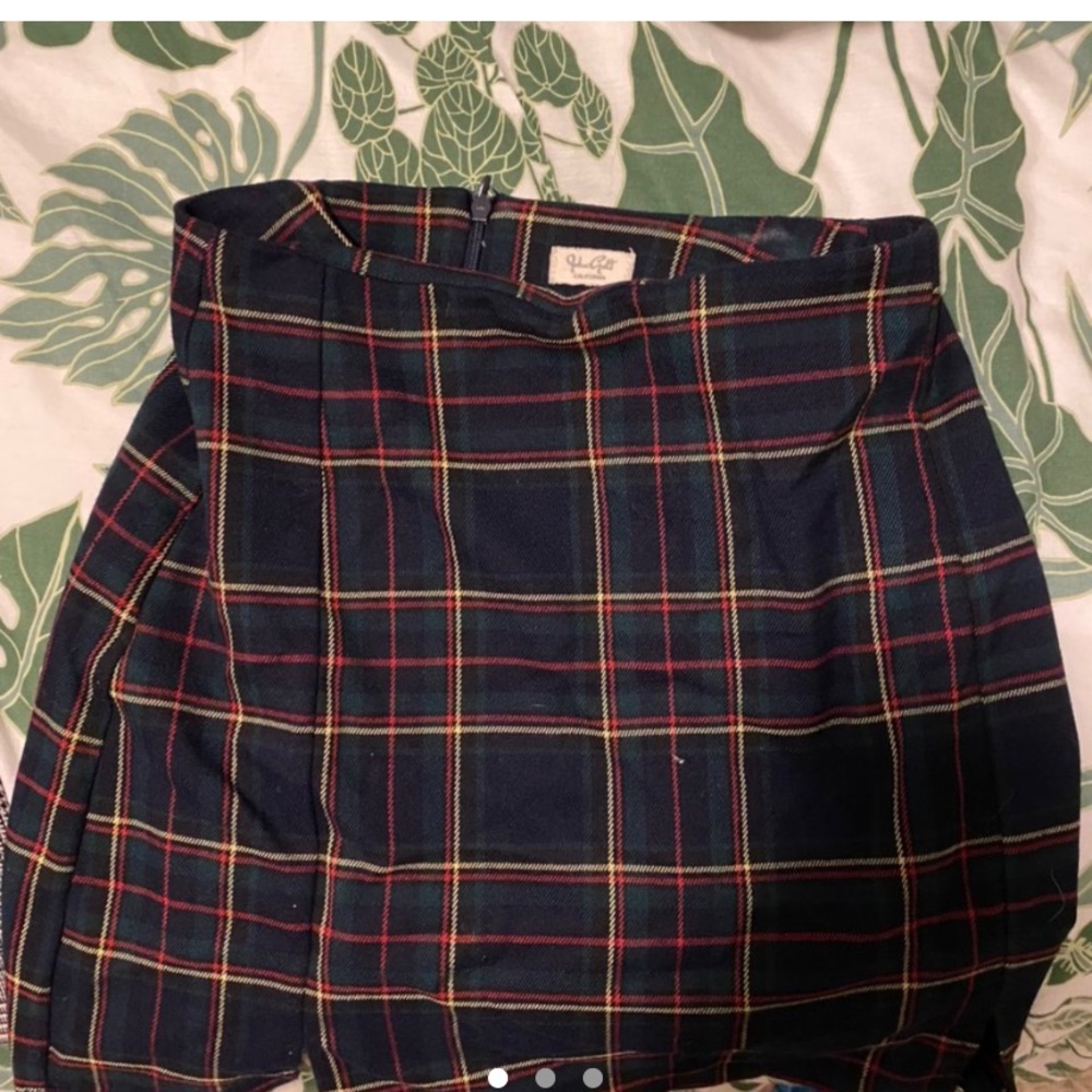 brandy melville skirt
